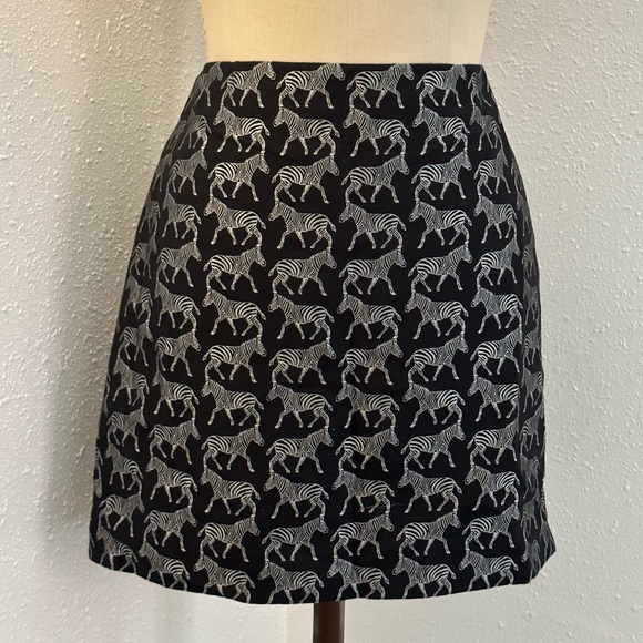 J.Crew size 6 classic allover Zebra print pencil skirt - Picture 4 of 4